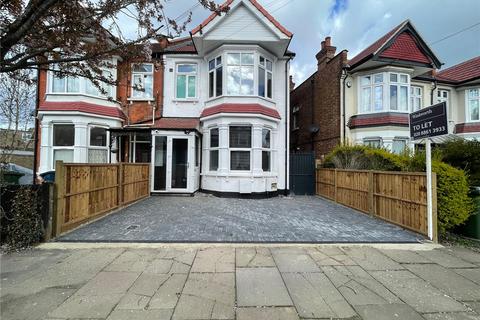 1 bedroom in a house share to rent, Woodlands Road, Harrow, HA1