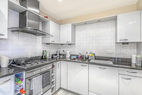 undefined, Balham High Road, Balham, London, SW17