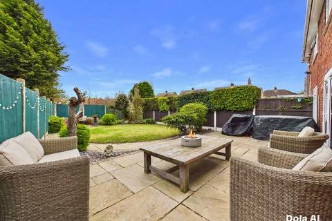 3 bedroom semi-detached house for sale, Lime Tree Road, Hucknall, Nottingham