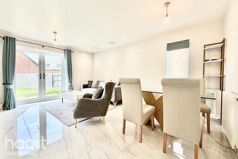 3 bedroom semi-detached house to rent, MILL LANE, OLDBURY