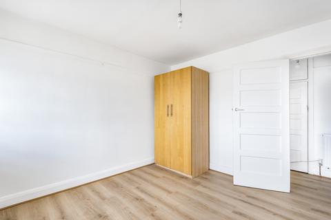 2 bedroom flat to rent, Burntwood Lane, Earlsfield, London, SW17