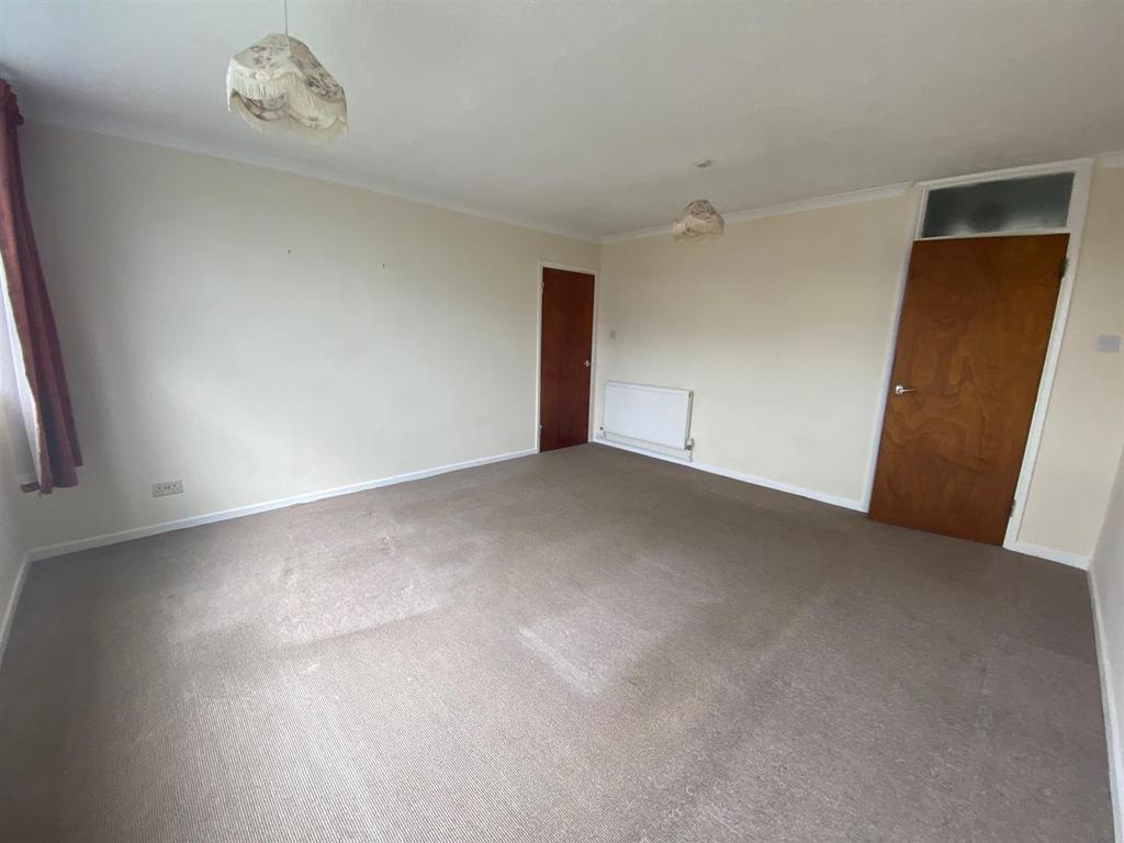 Living Room.jpg