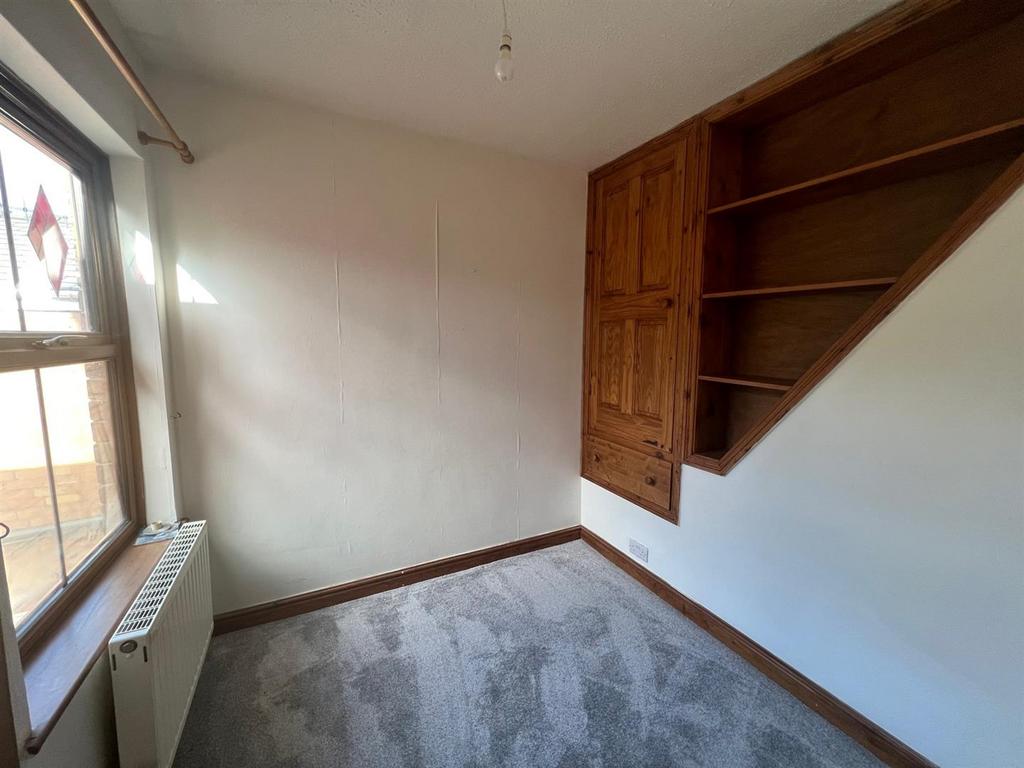 53 redland bedroom 2.jpg