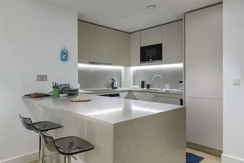 undefined, London E1W