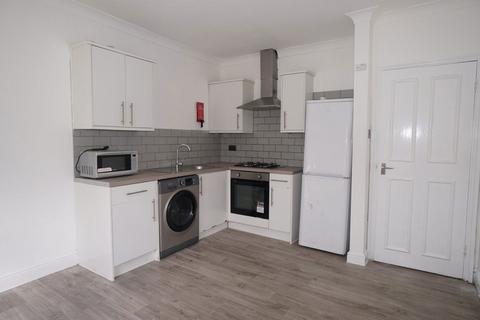 1 bedroom flat to rent, Granville Road, Ilford, Essex