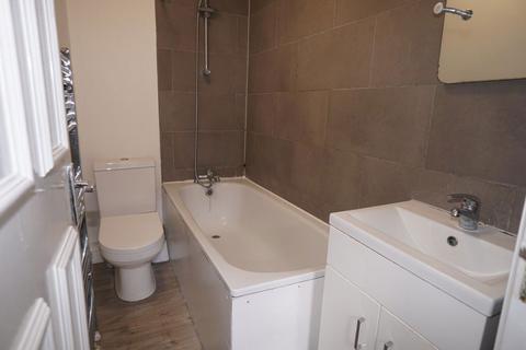 1 bedroom flat to rent, Granville Road, Ilford, Essex