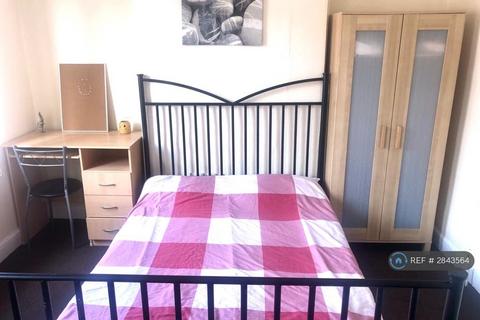 1 bedroom in a house share to rent, Harold Road, Birmingham, B16