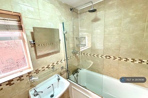 1 bedroom flat to rent, London, London, W12