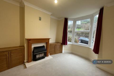 3 bedroom terraced house to rent, Noahs Ark Road, Dover, CT17