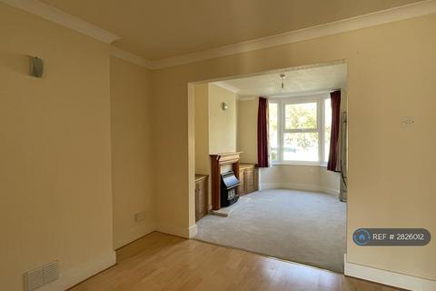 3 bedroom terraced house to rent, Noahs Ark Road, Dover, CT17