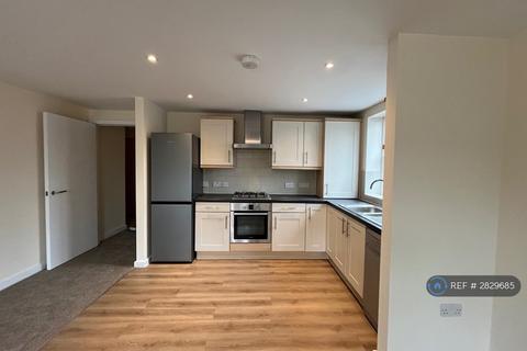 2 bedroom flat to rent, Tollgate Court, South Croydon, CR2