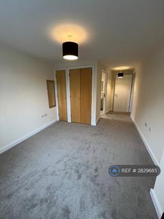 2 bedroom flat to rent, Tollgate Court, South Croydon, CR2