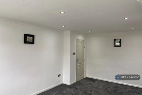undefined, Wolsey Close, Hounslow, TW3