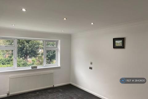 undefined, Wolsey Close, Hounslow, TW3