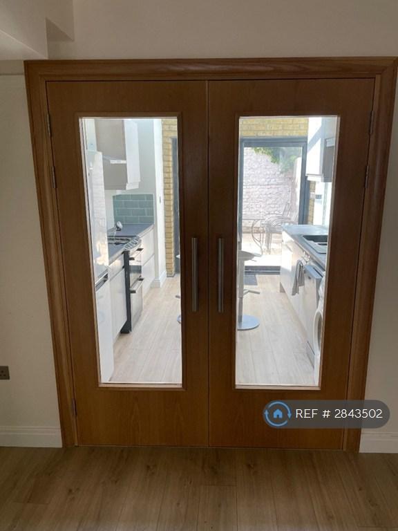 Kitchen Entrance