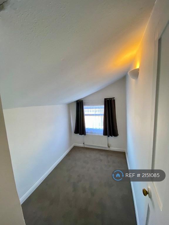 Third Bedroom Adjoining To Second Bedroom