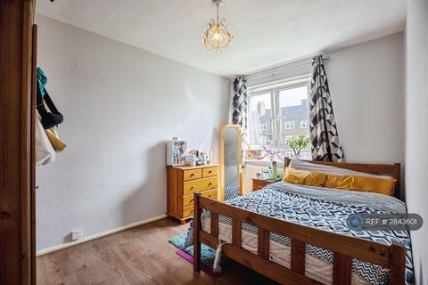 2 bedroom flat to rent, Stockwell Road, London, SW9