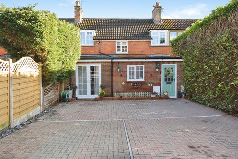 3 bedroom house for sale, Tollgate Close, Amesbury, SP4 7TN