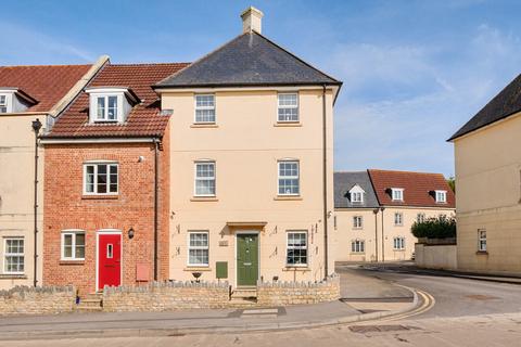 4 bedroom end of terrace house for sale, Station Road, Wincanton, BA9
