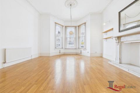 2 bedroom flat to rent, Uxbridge Road, London, W12 8LA