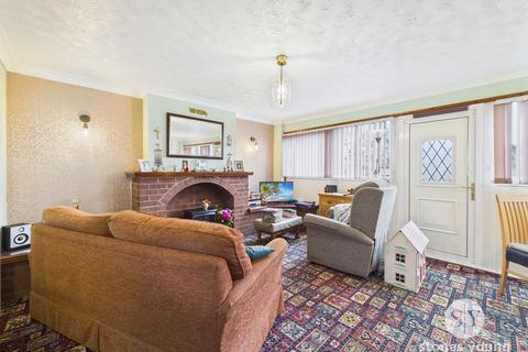 3 bedroom terraced house for sale, Cherry Close, Blackburn, BB1