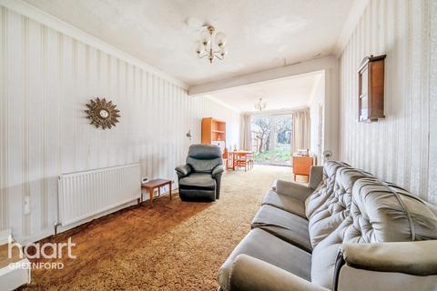 undefined, Croyde Avenue, Greenford