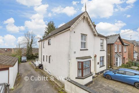 1 bedroom ground floor flat for sale, 39 Woodlands Road, Earlswood RH1