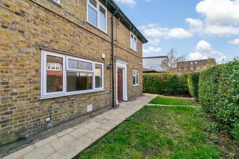2 bedroom flat to rent, Dudley Road, Kew, Richmond TW9