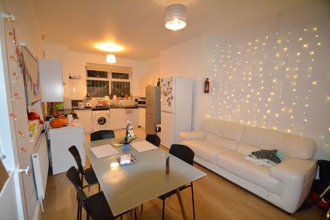 undefined, Belgrave Avenue, Manchester M14