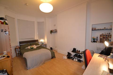 undefined, Belgrave Avenue, Manchester M14