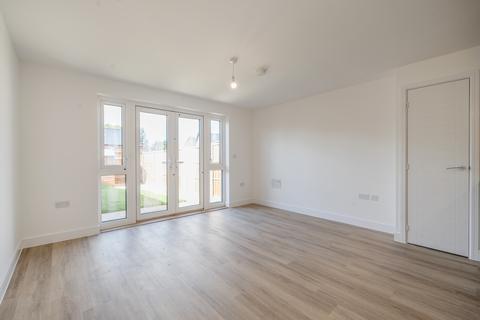 2 bedroom house to rent, Hermann Place, Sudbury
