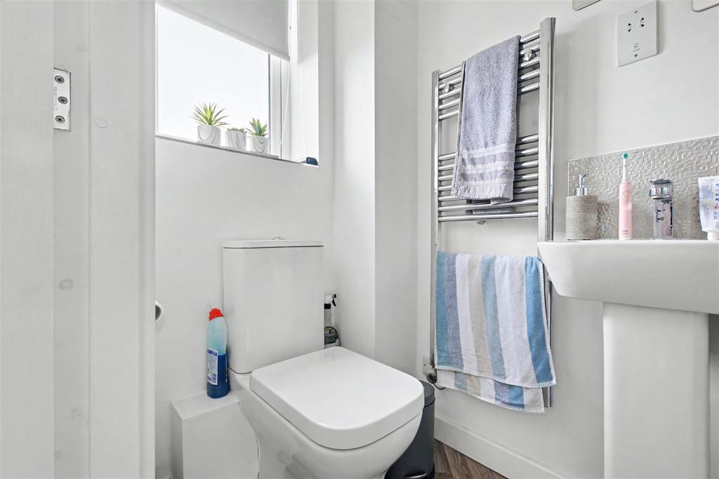 Ensuite.jpeg
