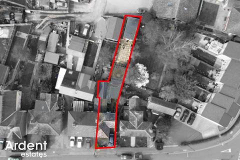 undefined, Cross Road, Maldon