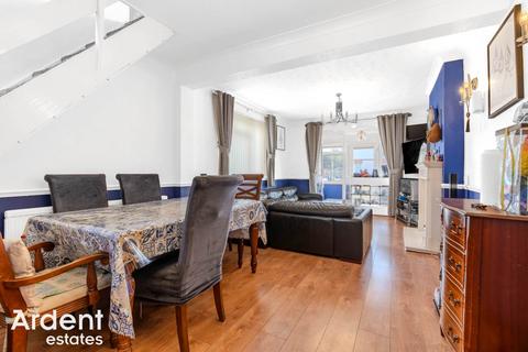 undefined, Cross Road, Maldon