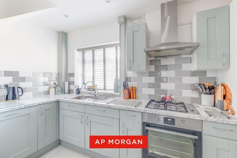 2 bedroom semi-detached house for sale, Bishop Hall Crescent, Bromsgrove, Worcestershire, B60