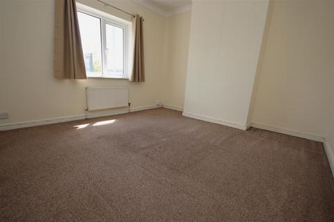 2 bedroom house to rent, Newmarket Road, Cambridge CB5