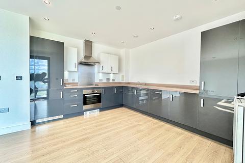 2 bedroom flat to rent, Parade Gardens, London, E4
