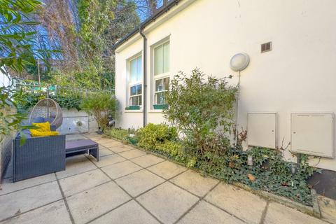 undefined, Fountain Close, Woolwich, London, SE18 6XL