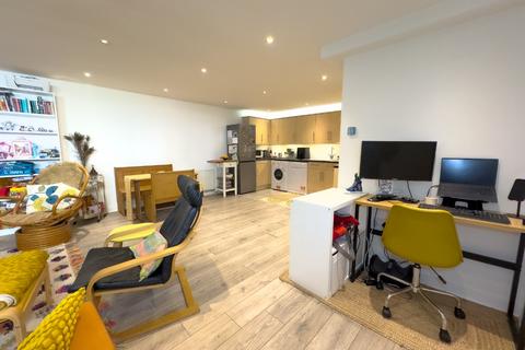 undefined, Fountain Close, Woolwich, London, SE18 6XL