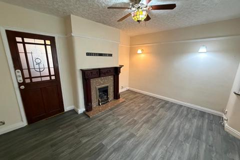 3 bedroom terraced house to rent, Seymour Street, Manchester, M18