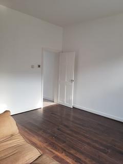 3 bedroom terraced house to rent, Garston Street, Bury BL9