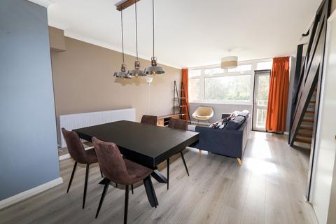 undefined, Bury Meadows, Rickmansworth WD3