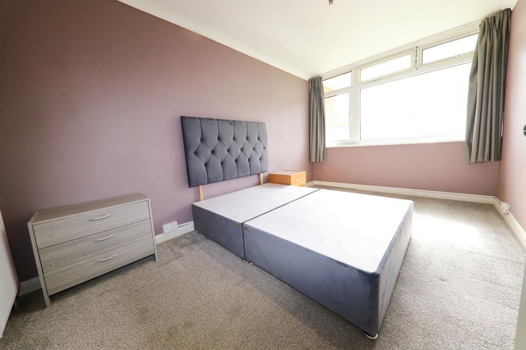 Bed 1 (E)