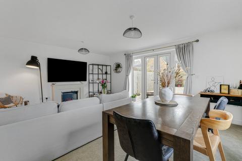 undefined, Blacksmith Way, Woodford Halse NN11