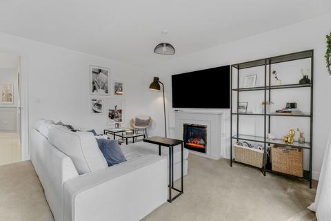 undefined, Blacksmith Way, Woodford Halse NN11