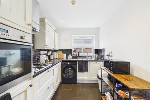 undefined, Chestnut Drive, Burton-on-Trent DE13