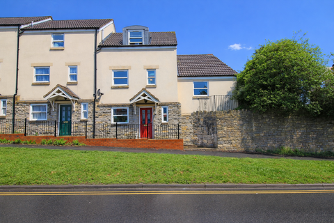 2 bedroom semi-detached house for sale, Hayes Court, Street