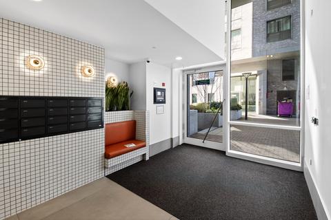 1 bedroom apartment for sale, 9 Escapade Place, London, E14