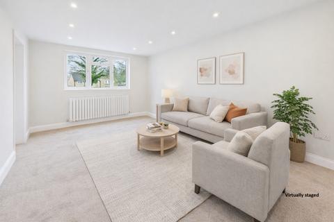 3 bedroom semi-detached house for sale, Pixies Hill Road, Hemel Hempstead, HP1