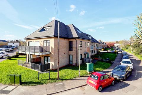 1 bedroom flat for sale, Gladstone Road, Ware, SG12